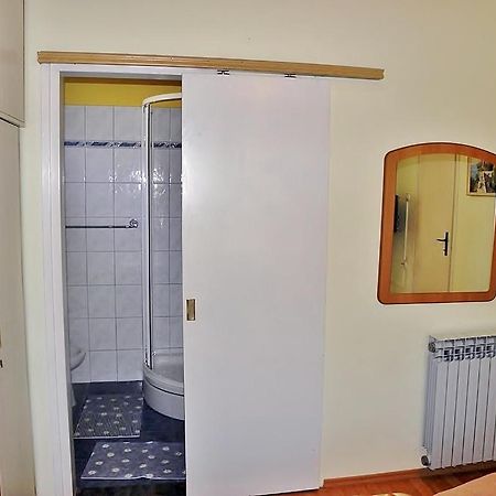 Alemka Apartment Banjol Exterior foto