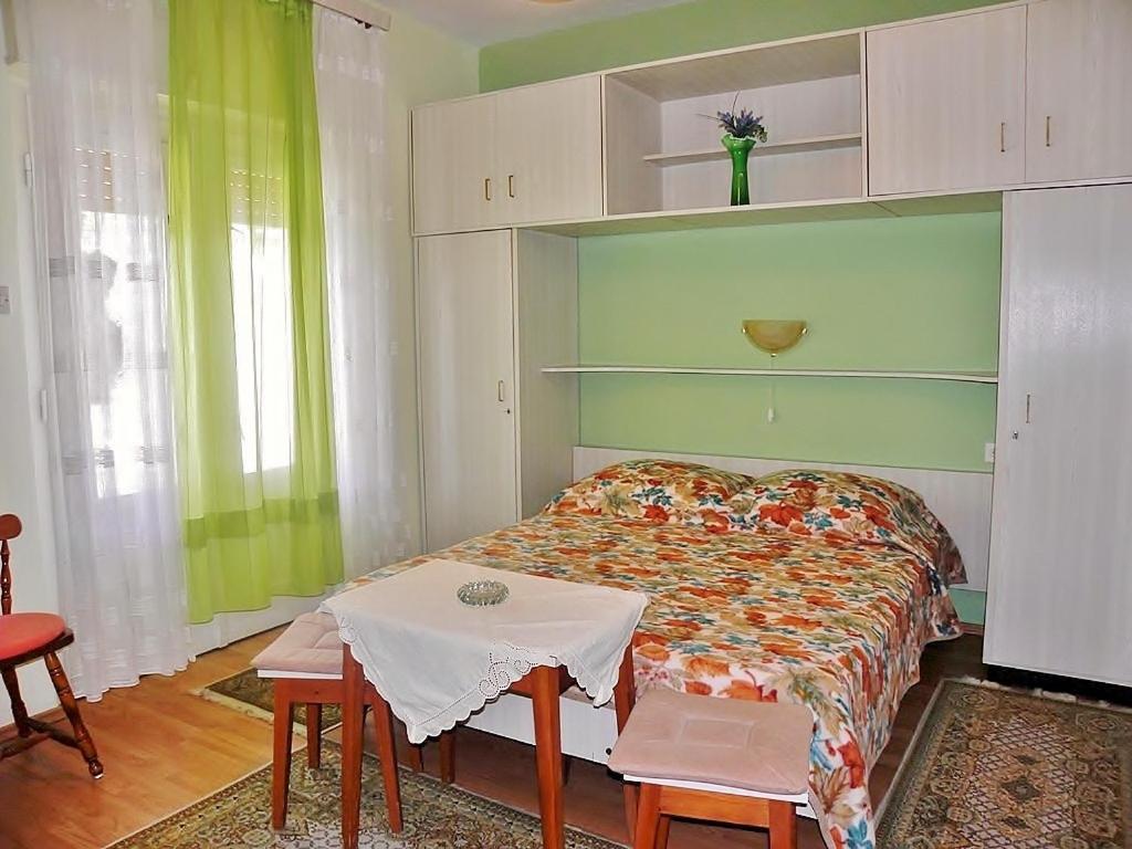 Alemka Apartment Banjol Exterior foto