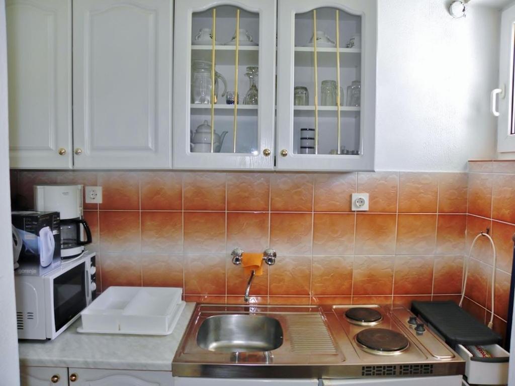 Alemka Apartment Banjol Exterior foto